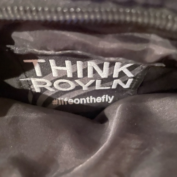 THINK ROLYN Bum Bag crossbody - Picture 3 of 3